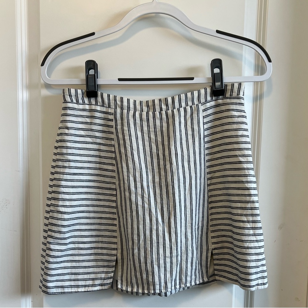 Striped Urban Outfitters Skirt - Size Medium
